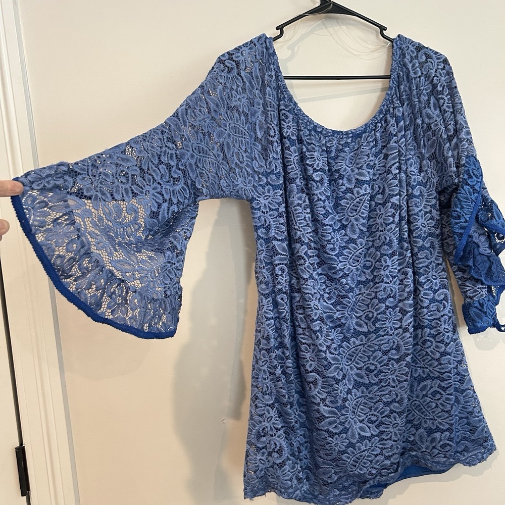 Lildy Womens Tunic Top Sz L-XL Blue Full Lace Fairy Romantic Flutter Sleeve